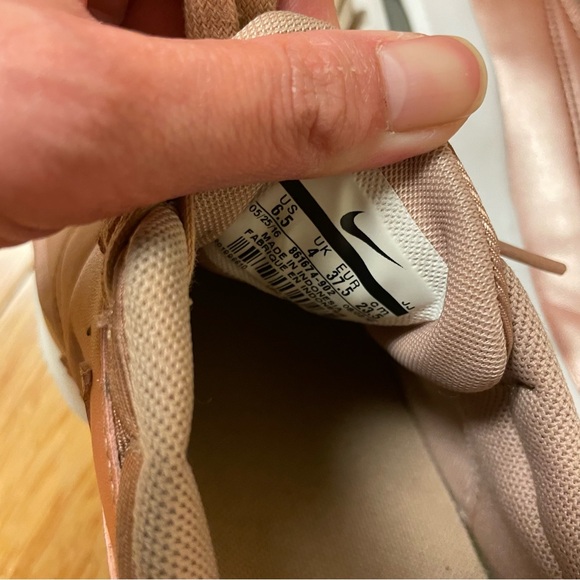 Nike W Air Max Thea in Rose Gold - Picture 15 of 15